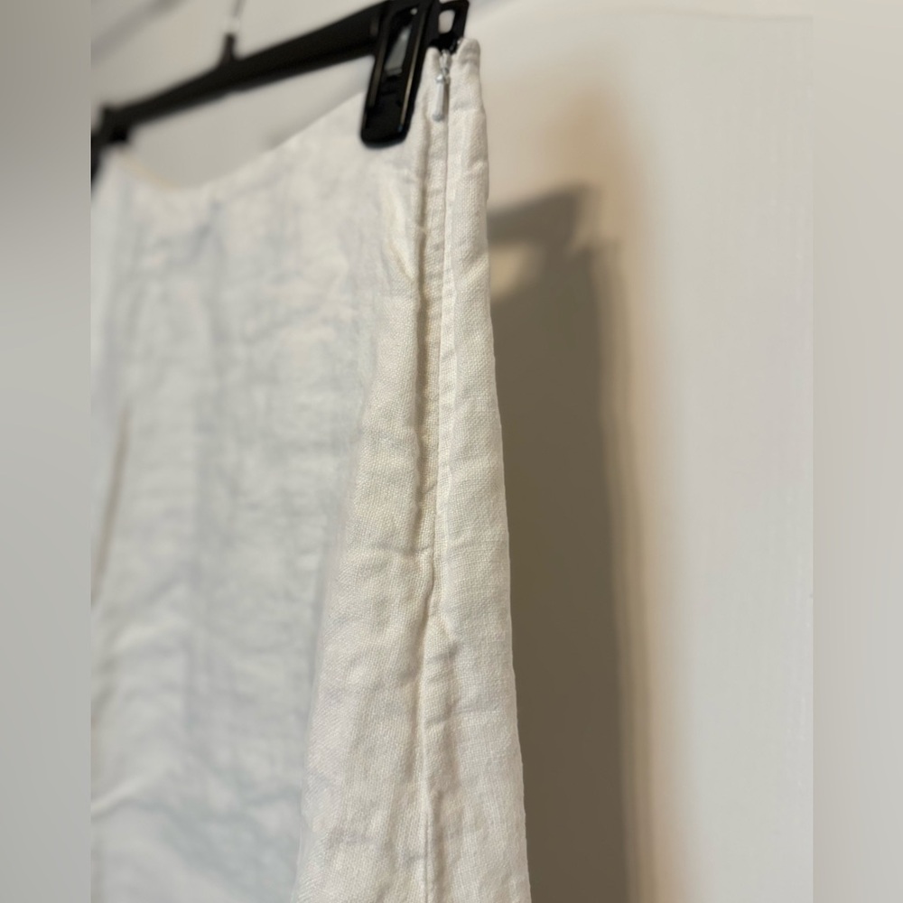 Banana Republic White A-Line Skirt - Picture 3 of 6